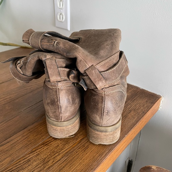 Krio Boots - Picture 3 of 4